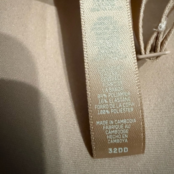 SKIMS Ultimate Push Up Plunge Bra 32DD in Clay New With Tags - Picture 5 of 5